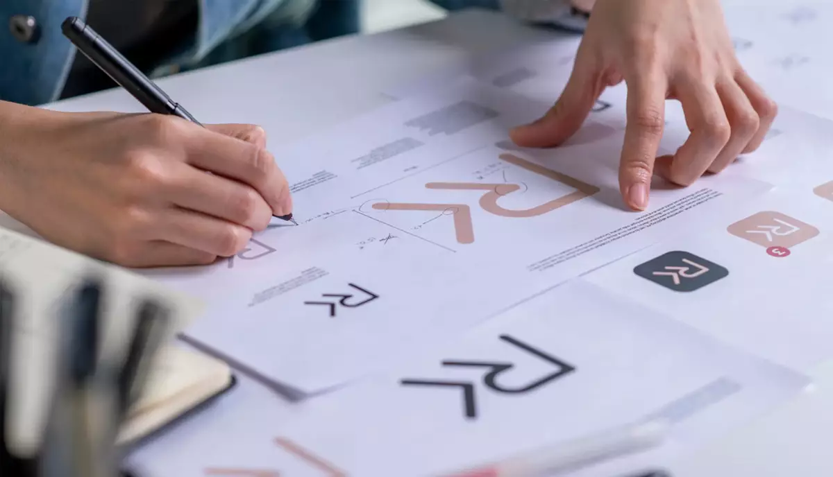 Creazione Logo Aziendale - Brand Identity